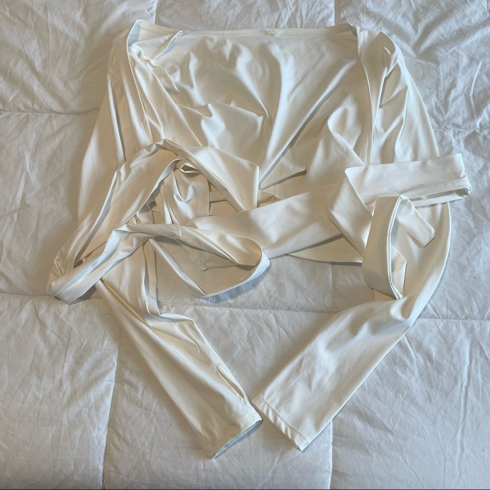 Balance Athletica Dancer Wrap Top Medium Cloud White